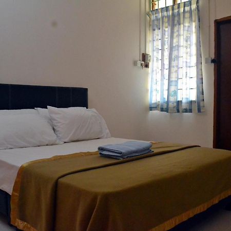 Homestay Kota Bharu, Telipot Екстер'єр фото