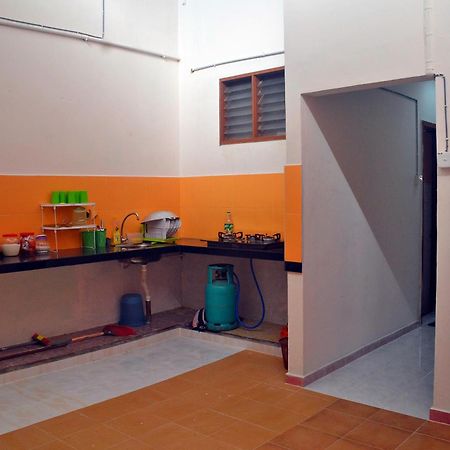Homestay Kota Bharu, Telipot Екстер'єр фото