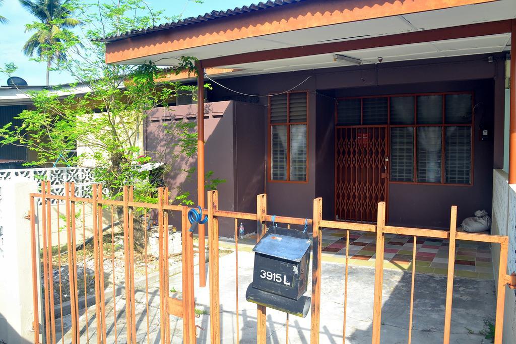 Homestay Kota Bharu, Telipot Екстер'єр фото